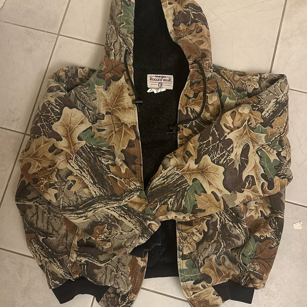WRANGLERS CAMO ZIP UP!